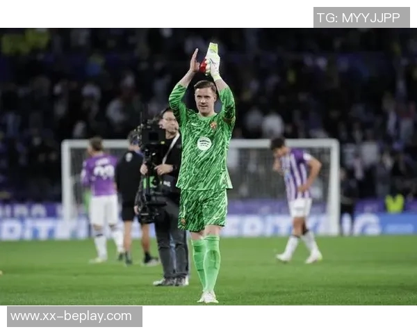 巴萨门将特尔施特根租借加盟赫罗纳开启新篇章